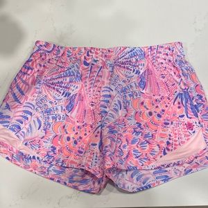 Lilly Pulitzer Luxletic ocean trail short